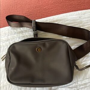ZYIA Brown Crossbody Bag with Adjustable Strap